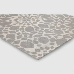 5' X 7' Medallion Outdoor Rug Gray - Threshold™